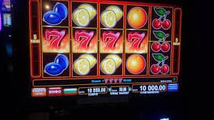 erek2 49 Speed Roulette live dealer studio with rapid-cycle wheel and betting interface